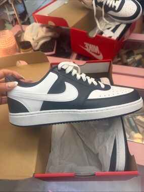 Nike Men’s Low-Top Sneakers — White & Navy